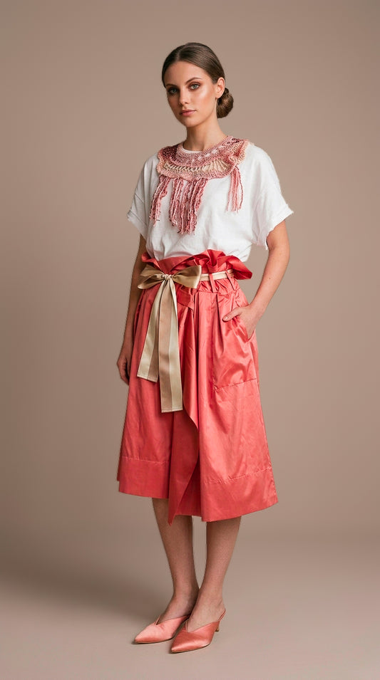 T-shirt con drappeggio