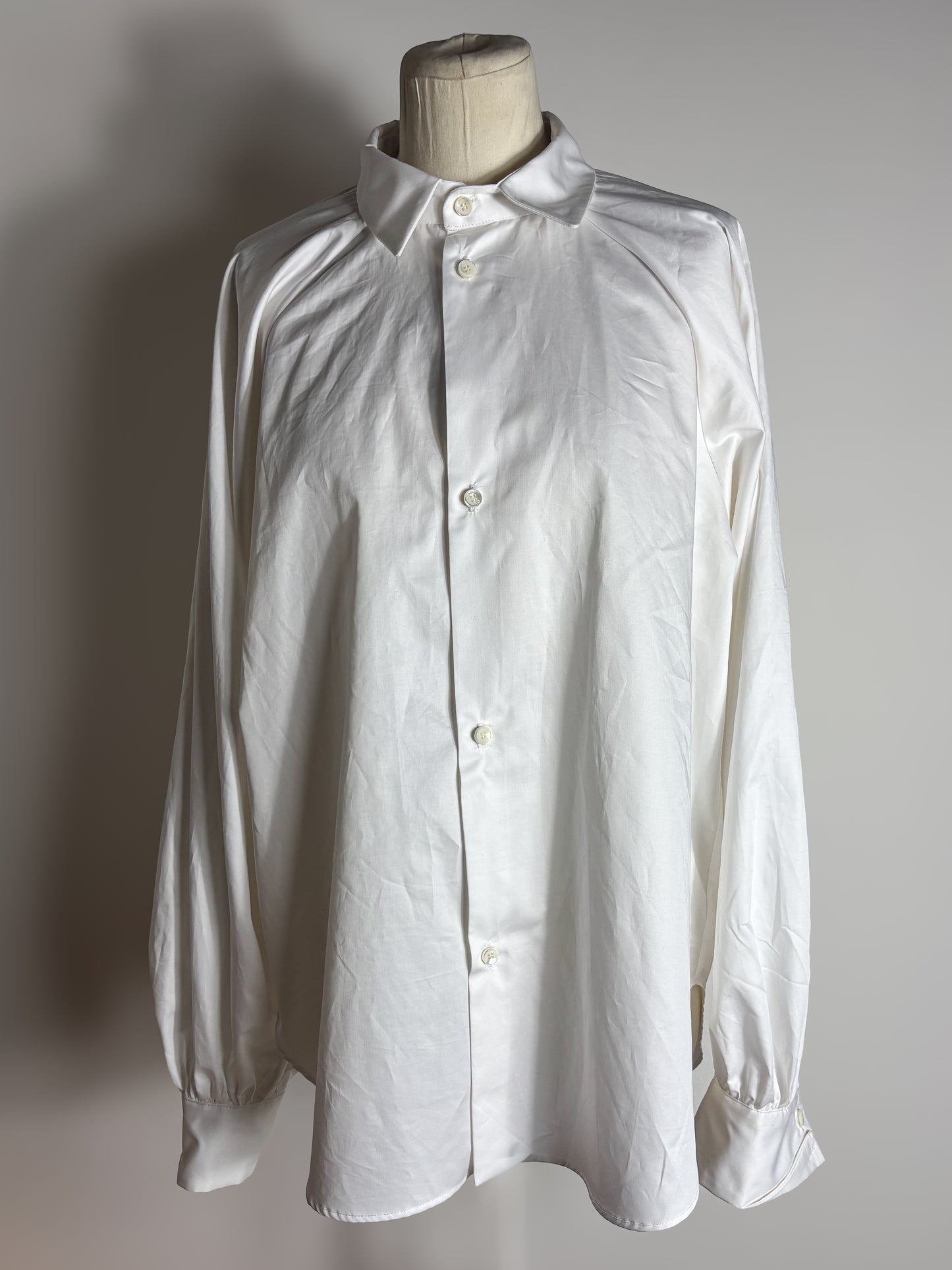 Camicia con manica raglan